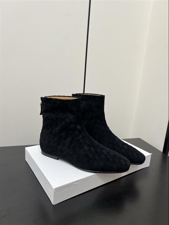 20251128173234917 380